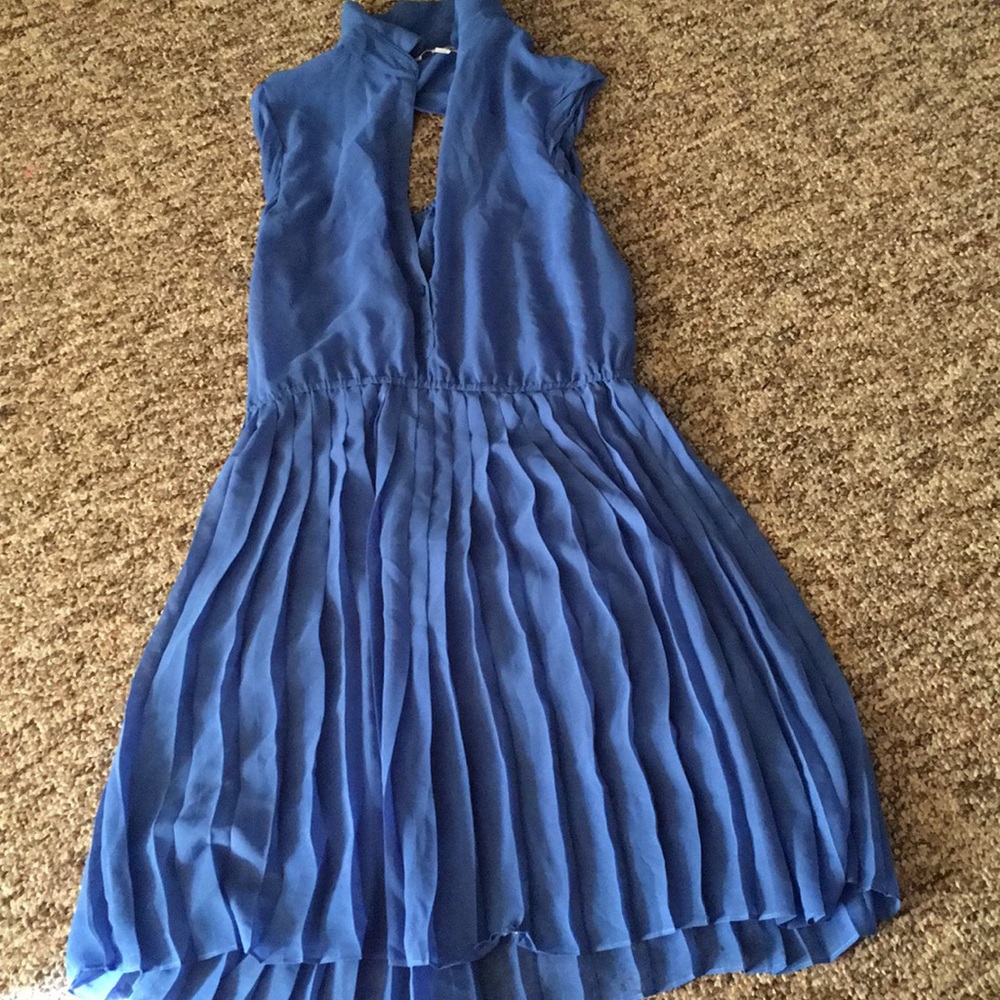 a&e dress
